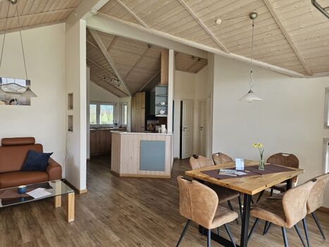 Wohn- und Essbereich