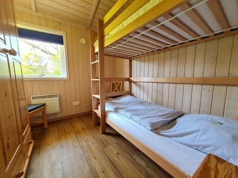 Schlafzimmer mit Etagenbett