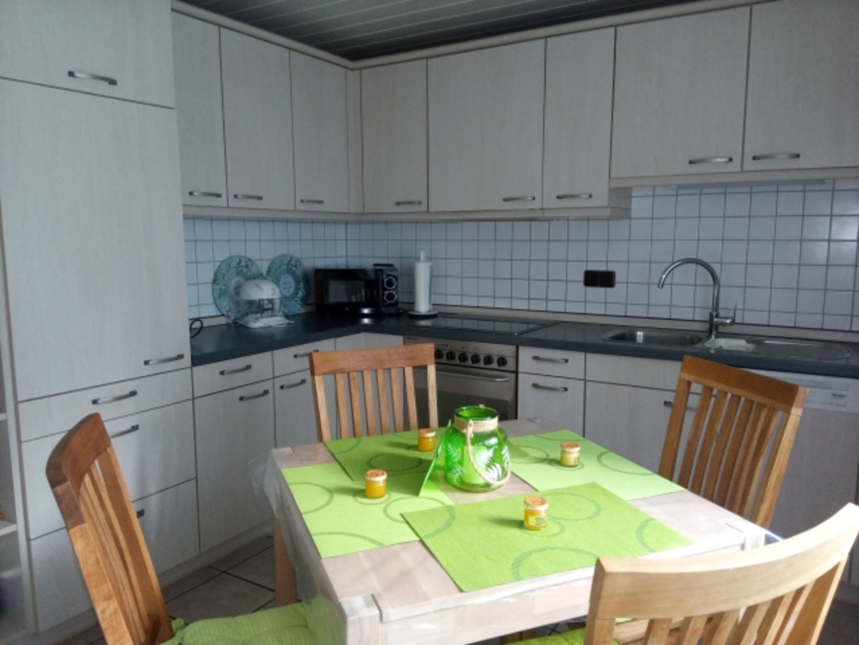 Essbereich bis zu 4 Personen