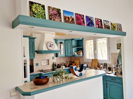 Küche und Durchreiche