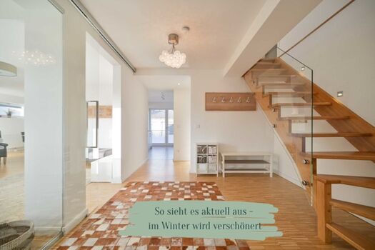 heller Eingangsbereich 