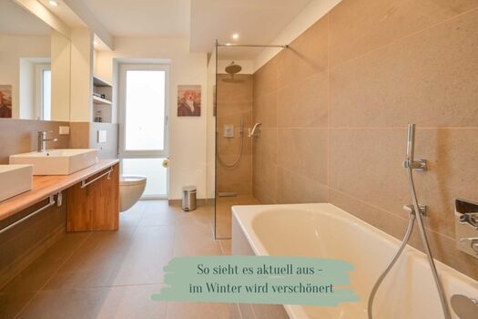 Bad mit Tageslicht 