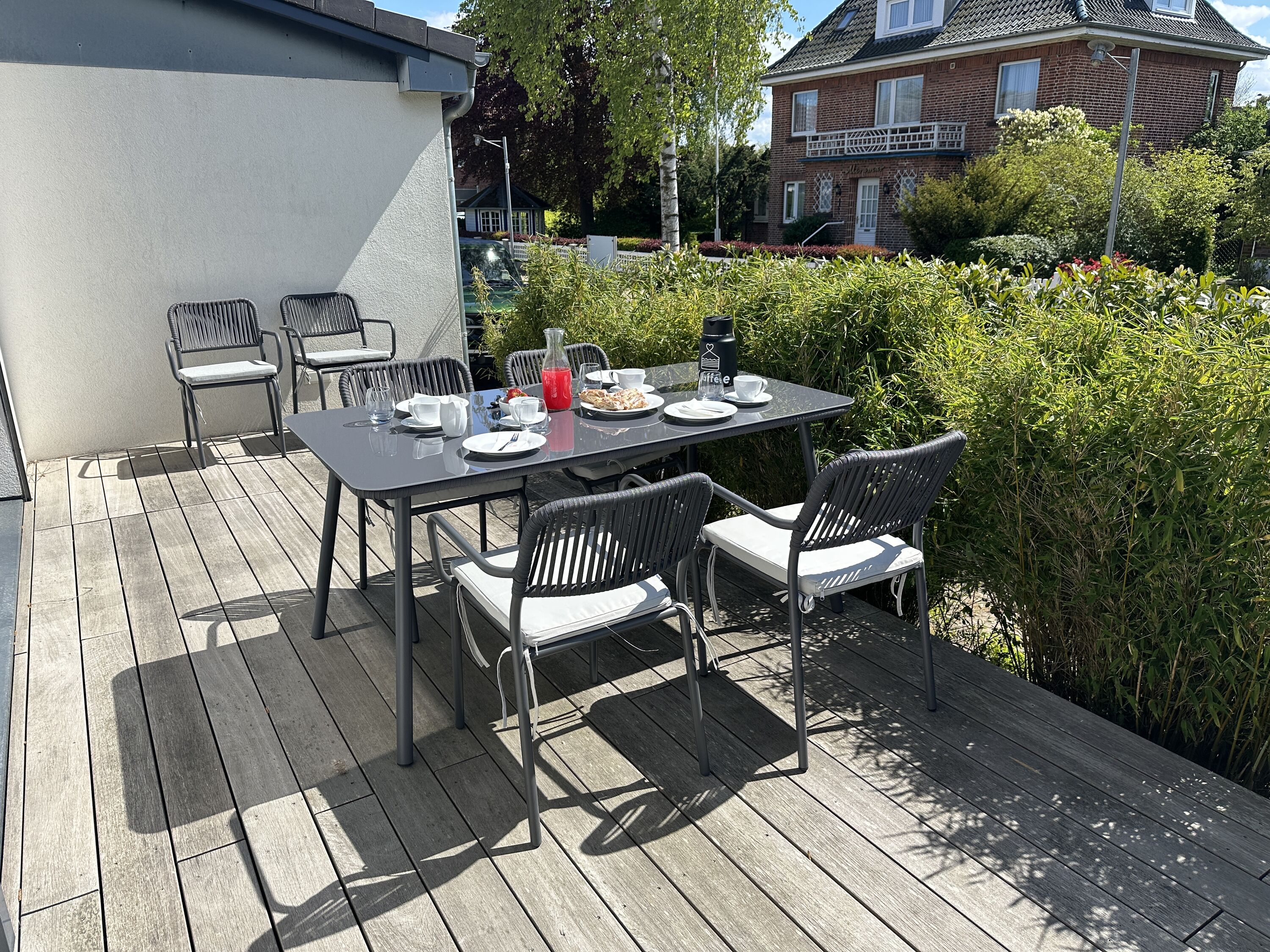 Sonnige Terrasse