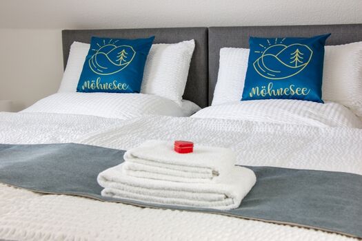 Bettwäsche und Handtücher sind natürlich inklusive – eine kleine Überraschung auch