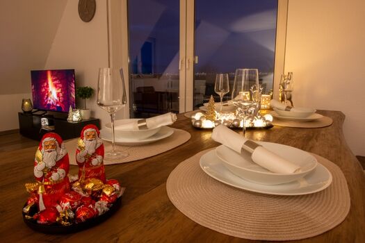 Festlich geschmückte Tafel in unserer Ferienwohnung am Möhnesee