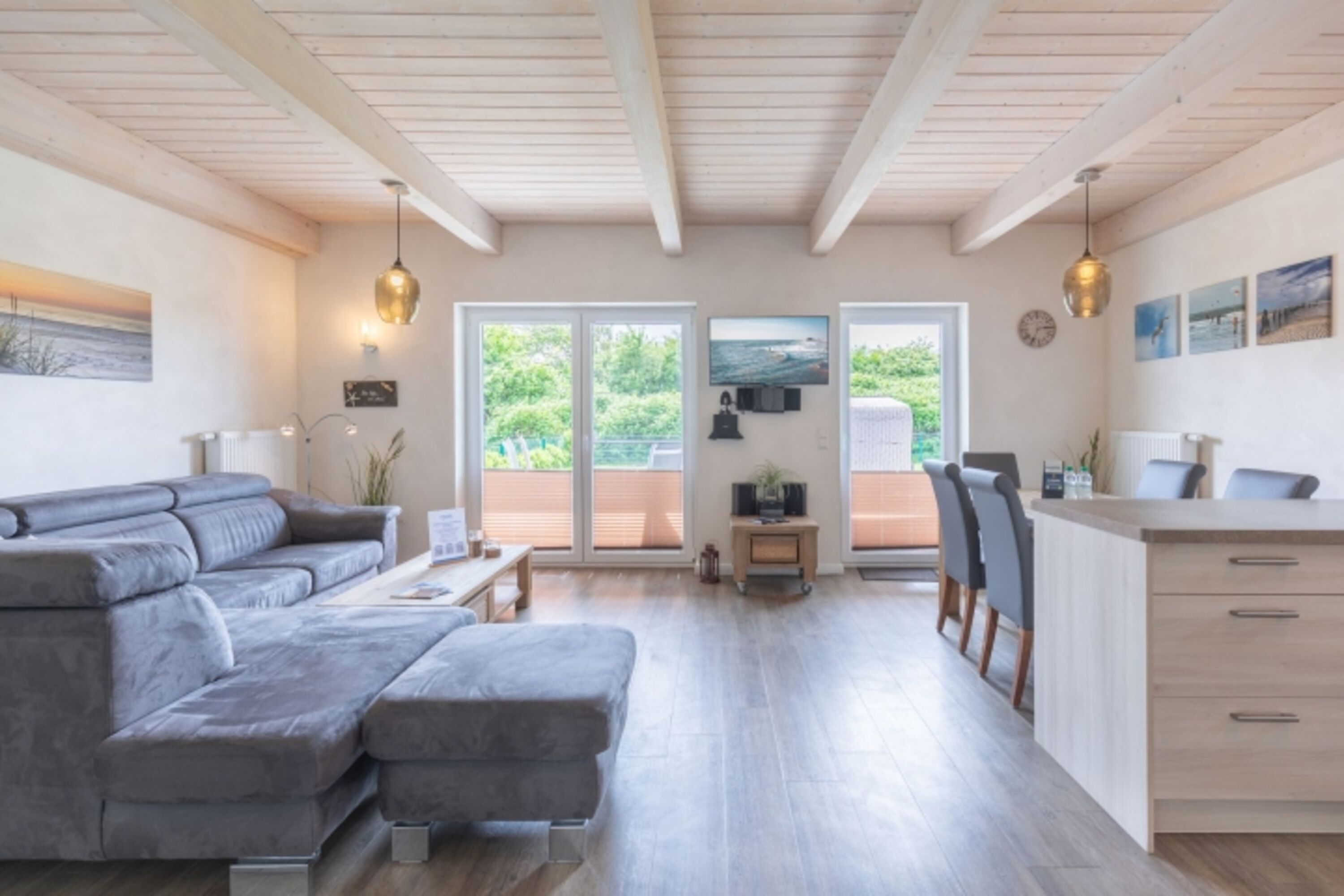 Helles Wohnzimmer