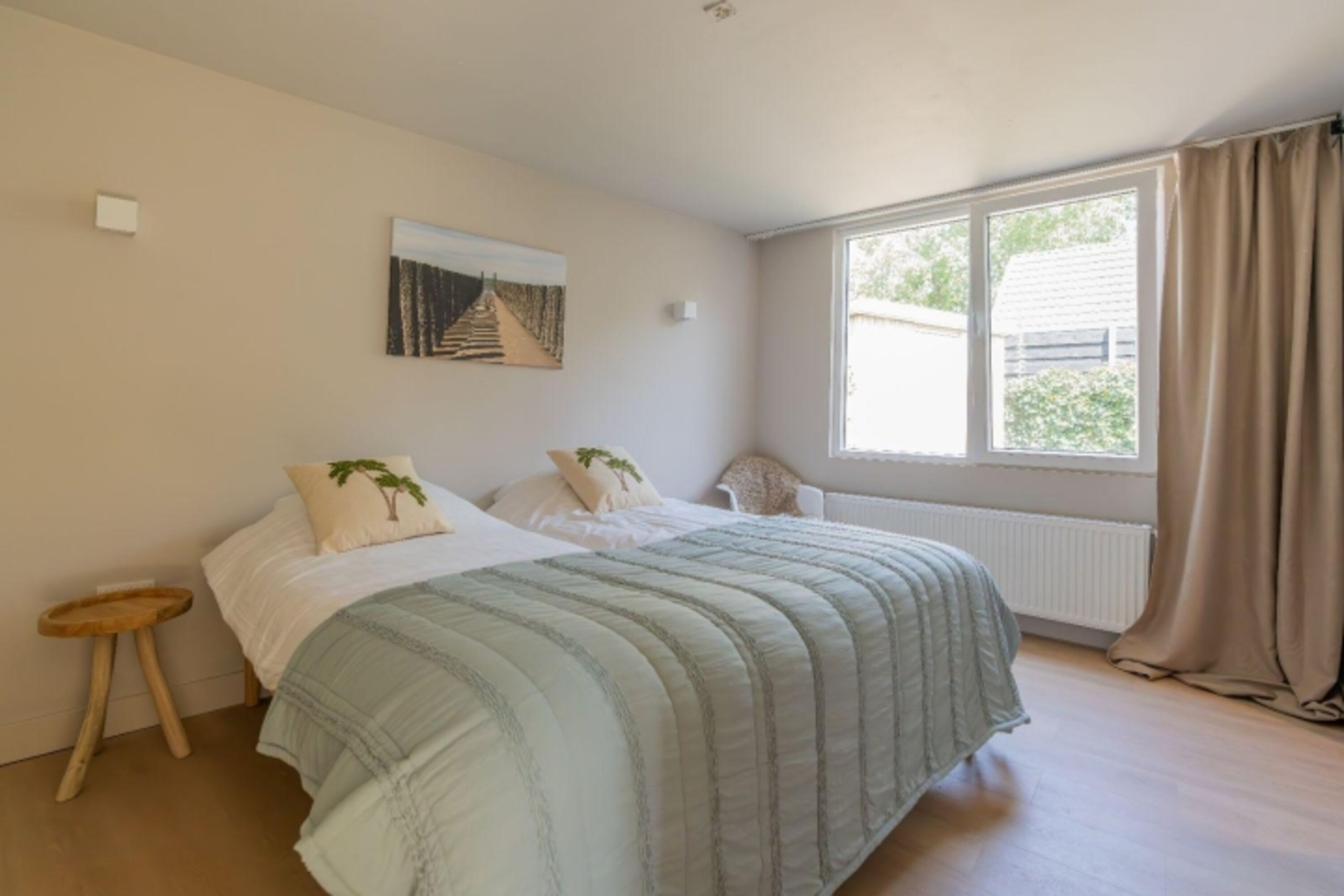 Schlafzimmer 2 mit 2 Einzel-Boxspringbetten (90x200)