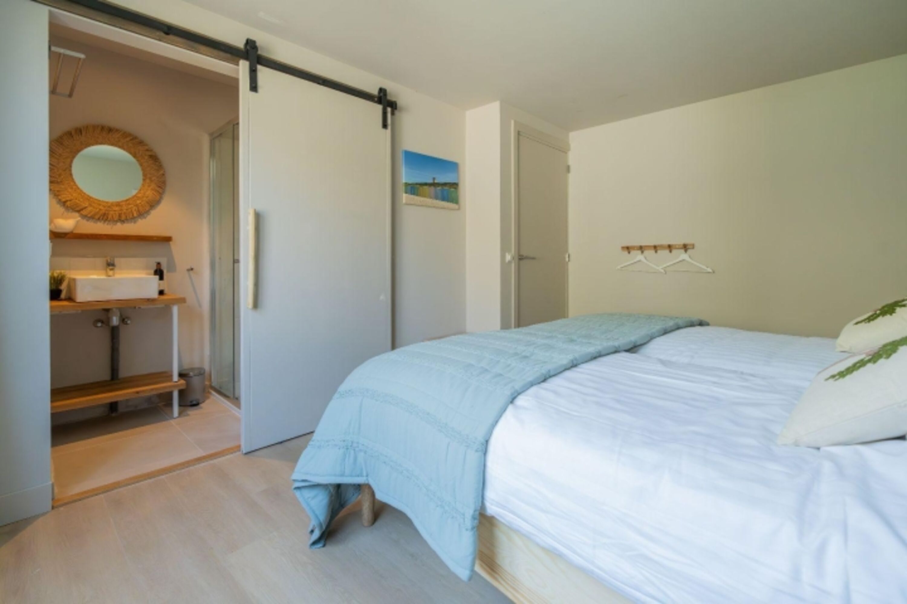 Schlafzimmer 2 mit 2 Einzel-Boxspringbetten (90x200)
