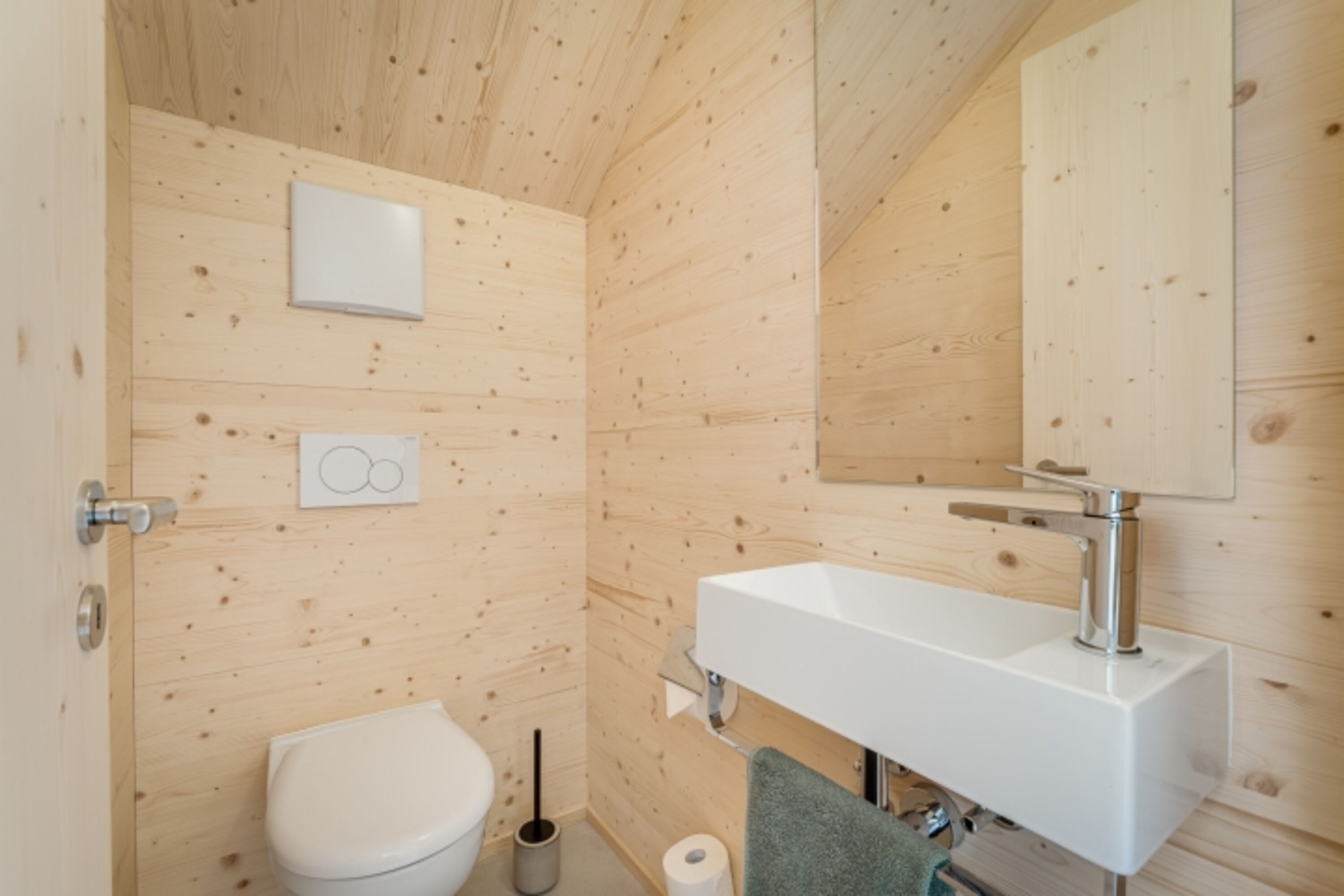 Separate Toilette im DG