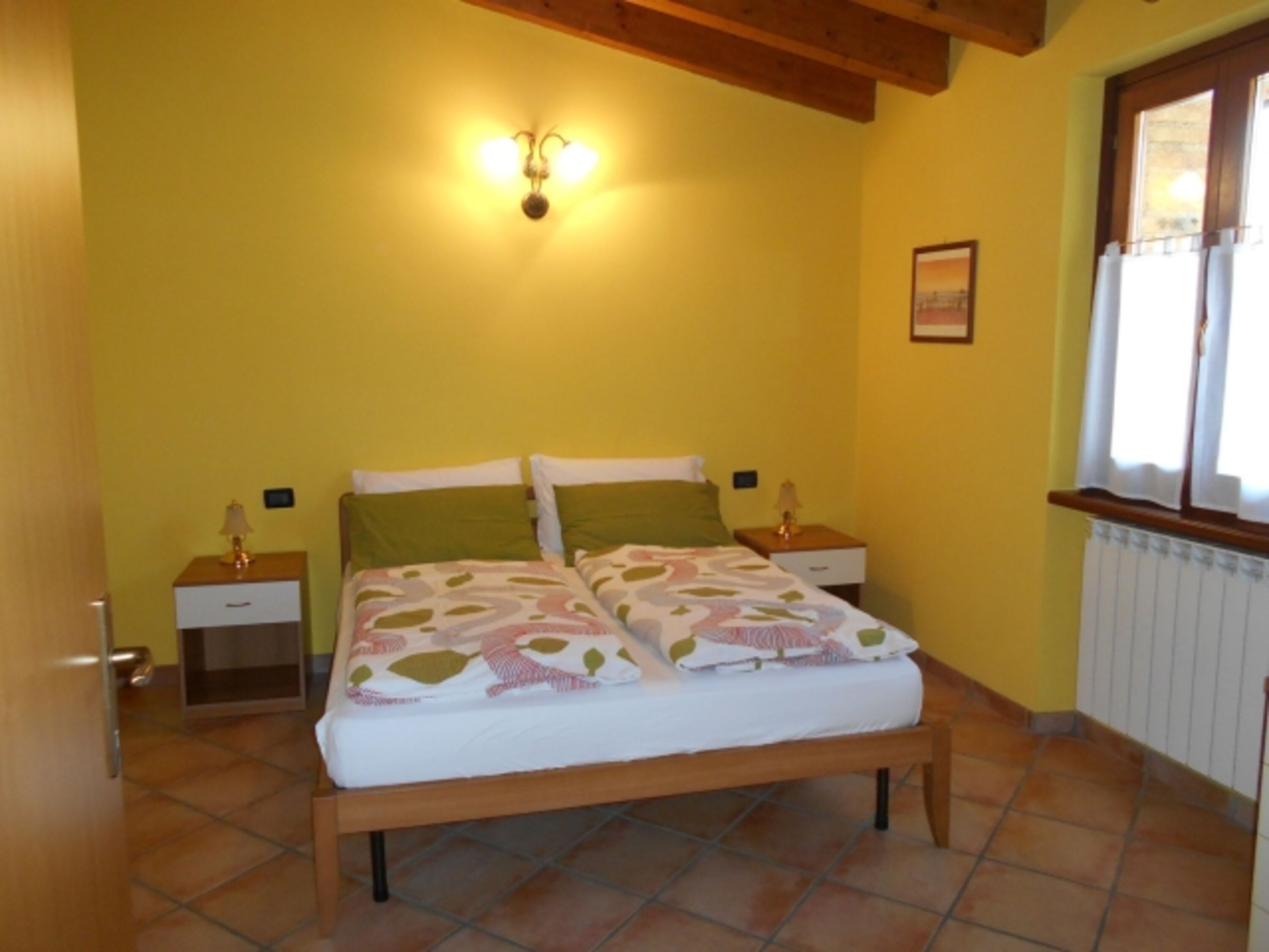 Schlafzimmer 1