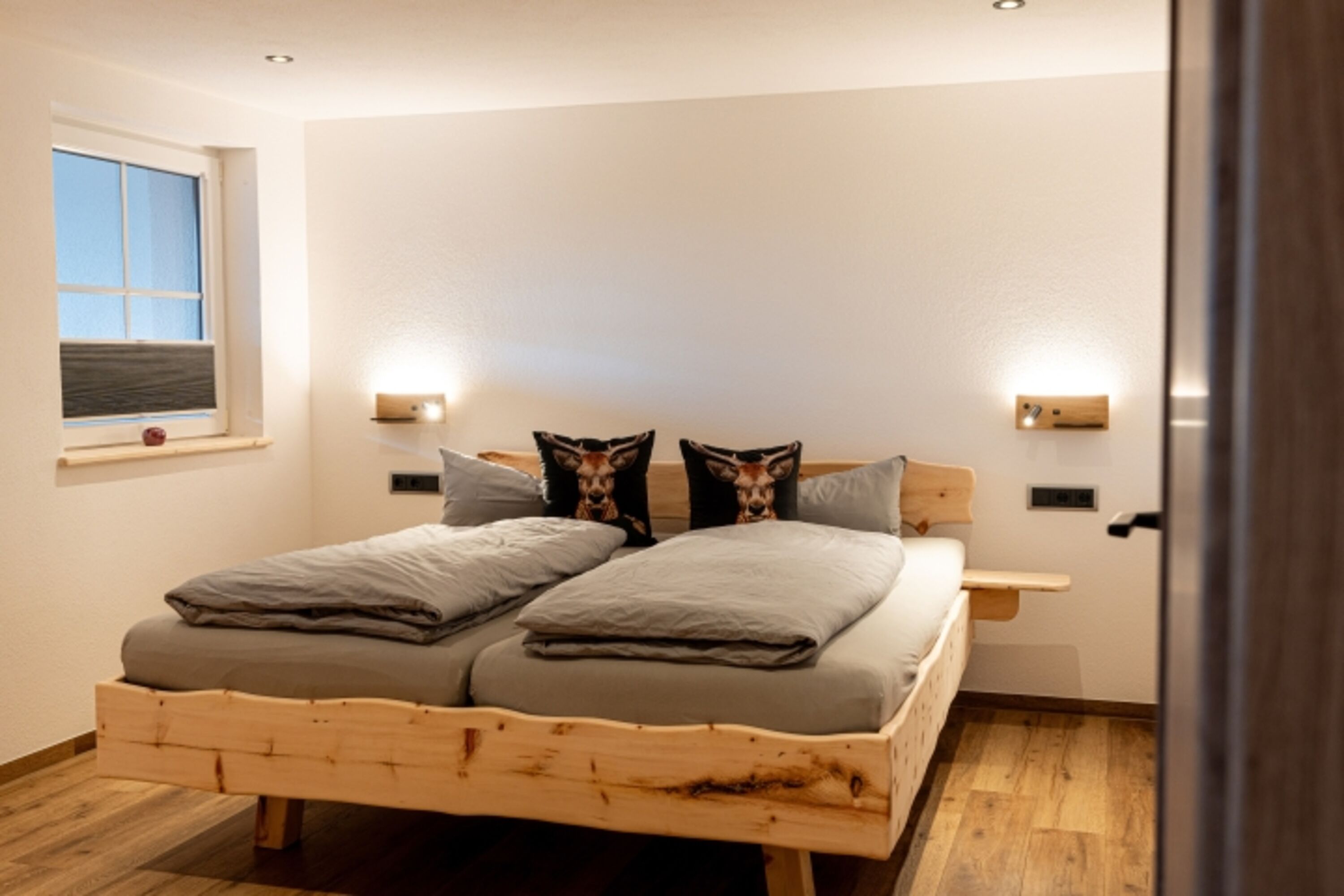 Schlafzimmer 1