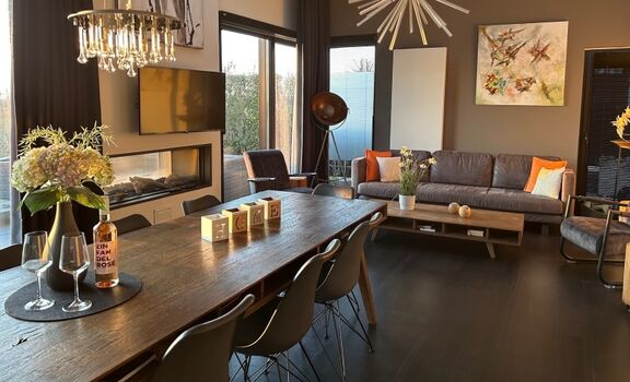 den Ess- und  Wohnbereich.