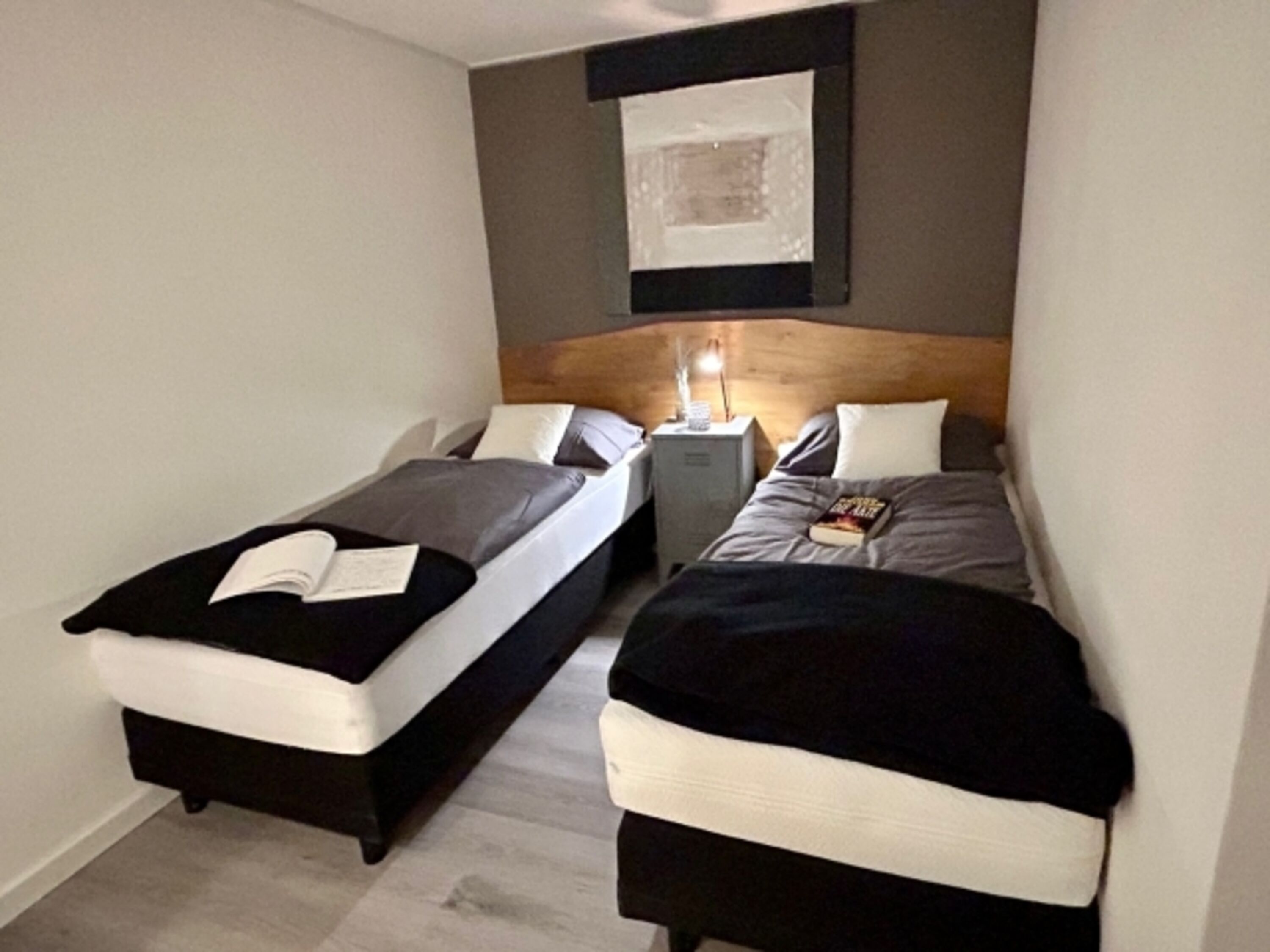 Im 2. Schlafzimmer befinden sich zwei Einzelbetten.