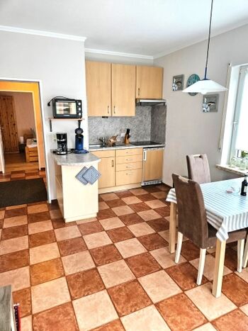 Küche mit Essbereich