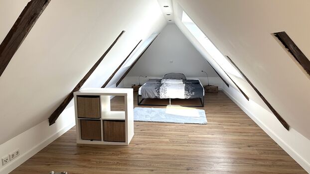 Schlafetage abdunkelbar mit Doppelbett 160x200