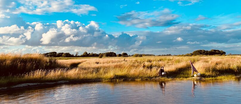Teich auf der Wiese