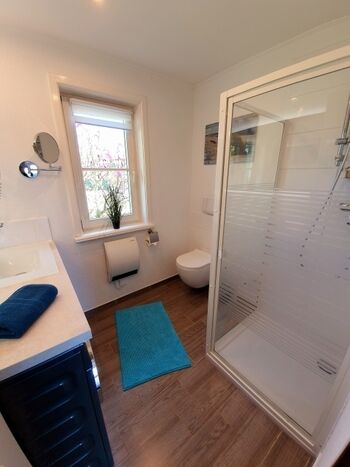 Badezimmer mit Waschmaschine