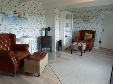 Wohnbereich mit Ofen