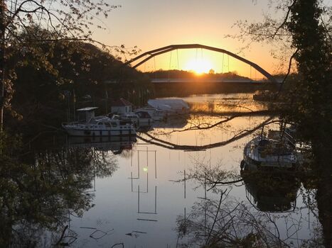 Abendstimmung im kleinen Hafen 