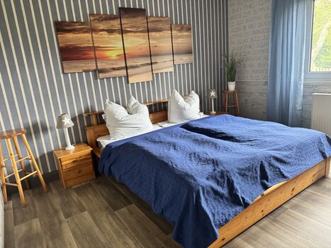 Großes Schlafzimmer