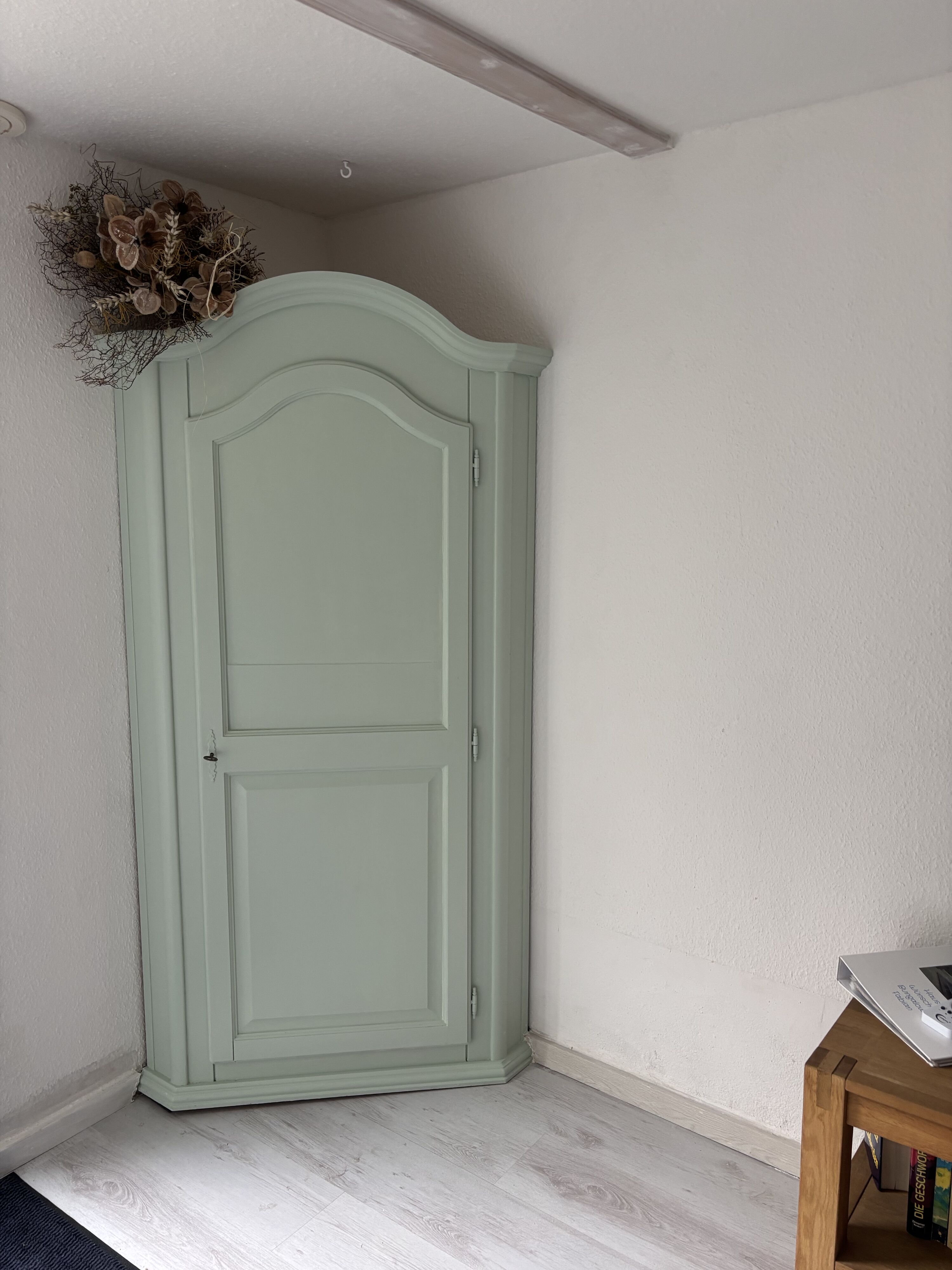 Besenschrank mit viel Platz