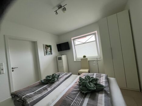 Schlafzimmer mit TV