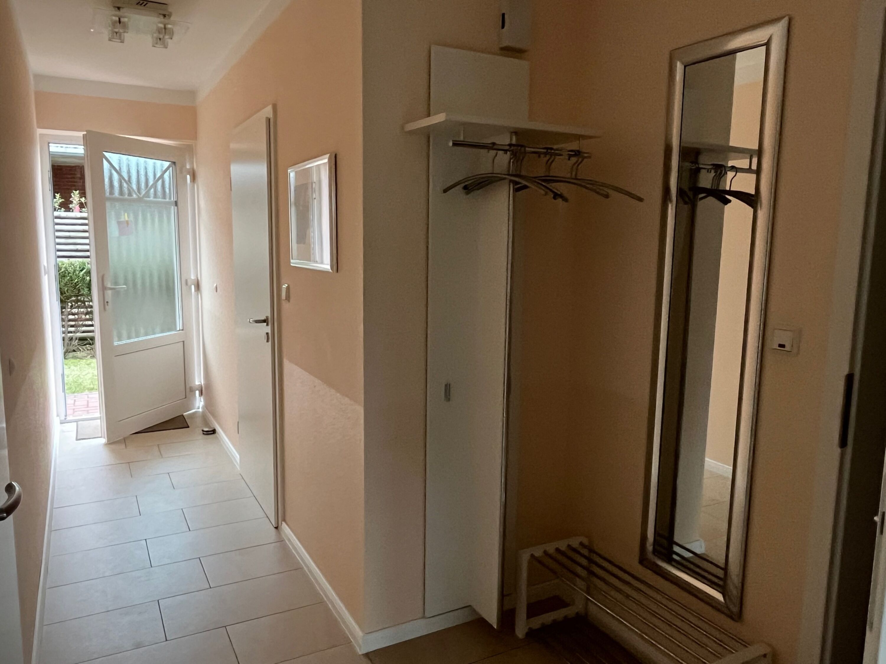 Flur mit Garderobe