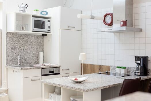 Hier nehmen Sie gerne Platz und schauen auf den Hafen