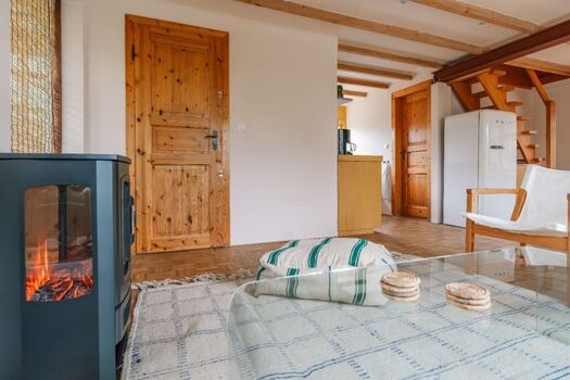 Gemütliche Sitzecke mit Elektrokamin