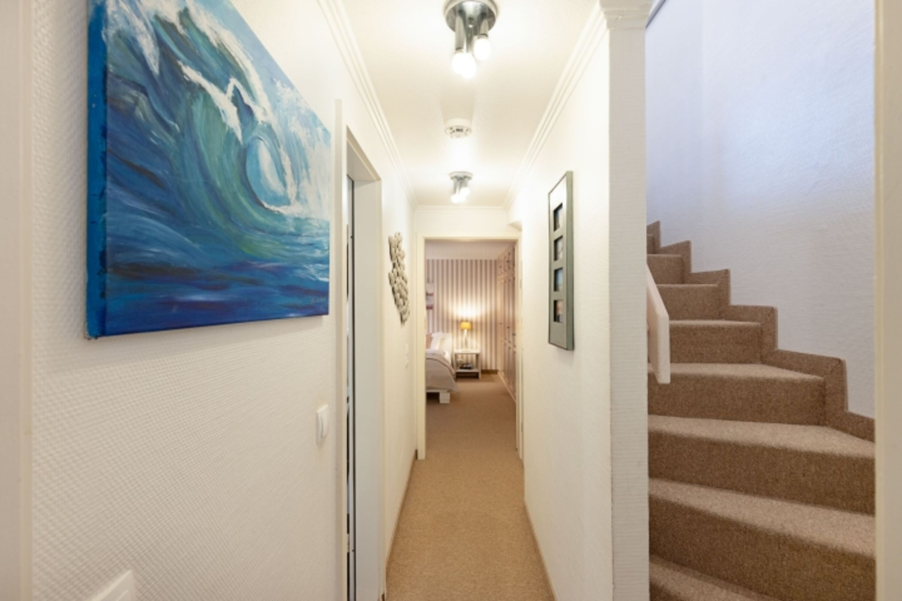 Treppe und Flur UG