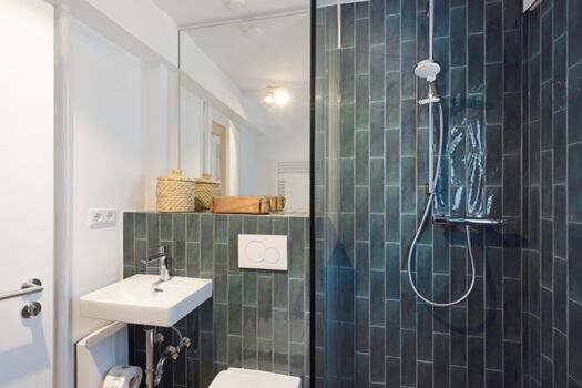 Badezimmer eins im EG