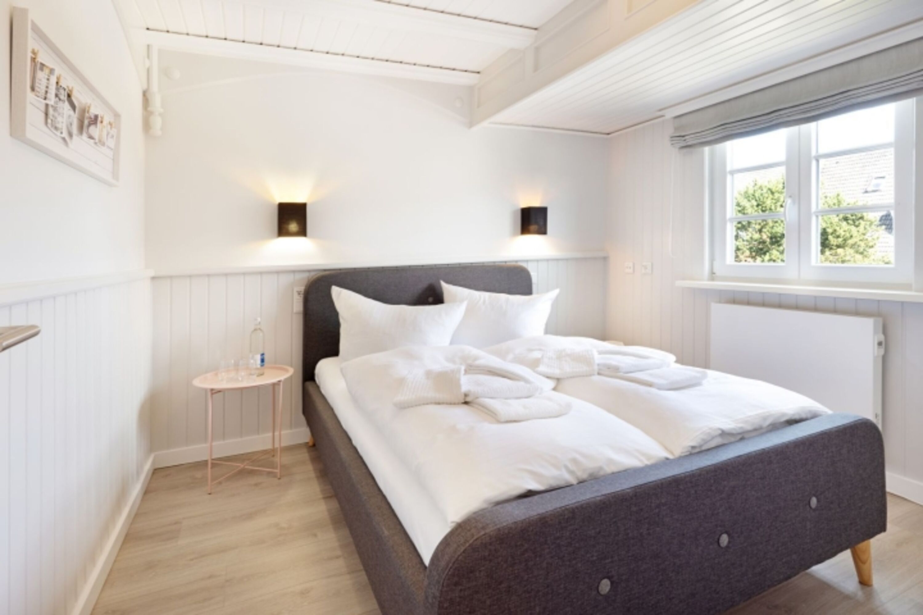 Schlafzimmer eins OG