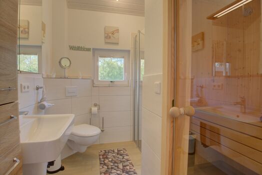 Ferienhaus Marielund - Badezimmer