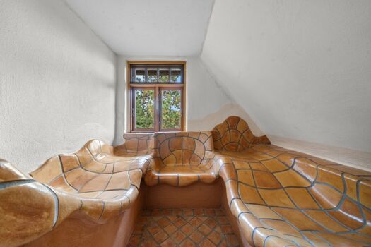 wohltuendes Tepidarium mit Lichttherapie