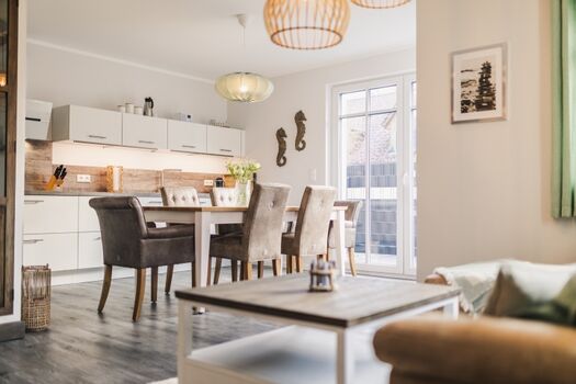 Essbereich mit Küche