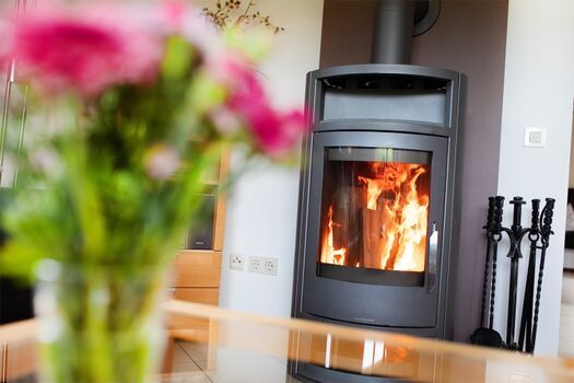 Kaminofen im Wohnzimmer