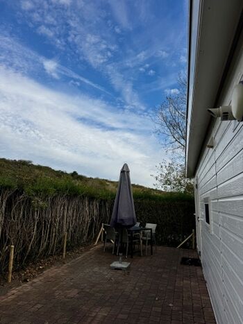 Nur wenige Meter zum Strand über den Deich