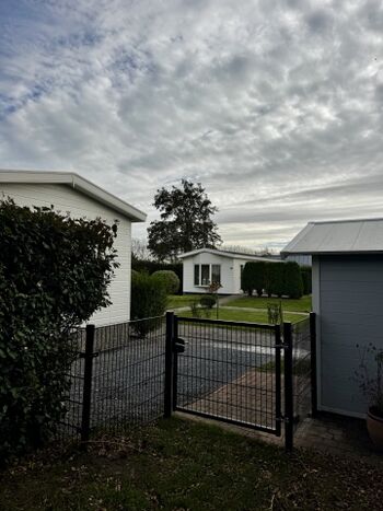 Der Parkplatz ist direkt vor der Haustüre