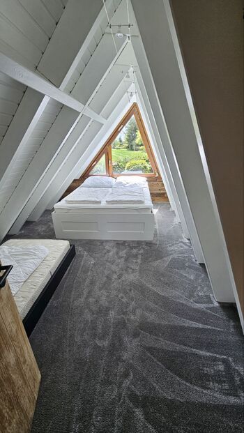 Großes Schlafzimmer mit 3 Schlafplätzen