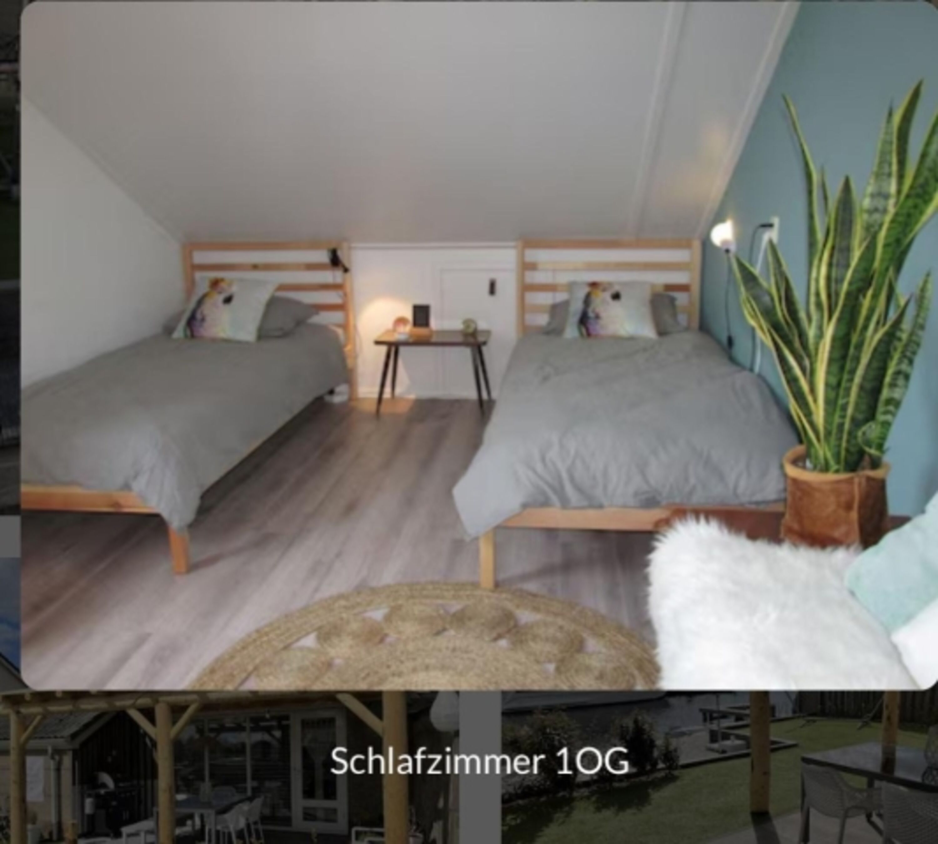 Schlafzimmer mit Doppelbett