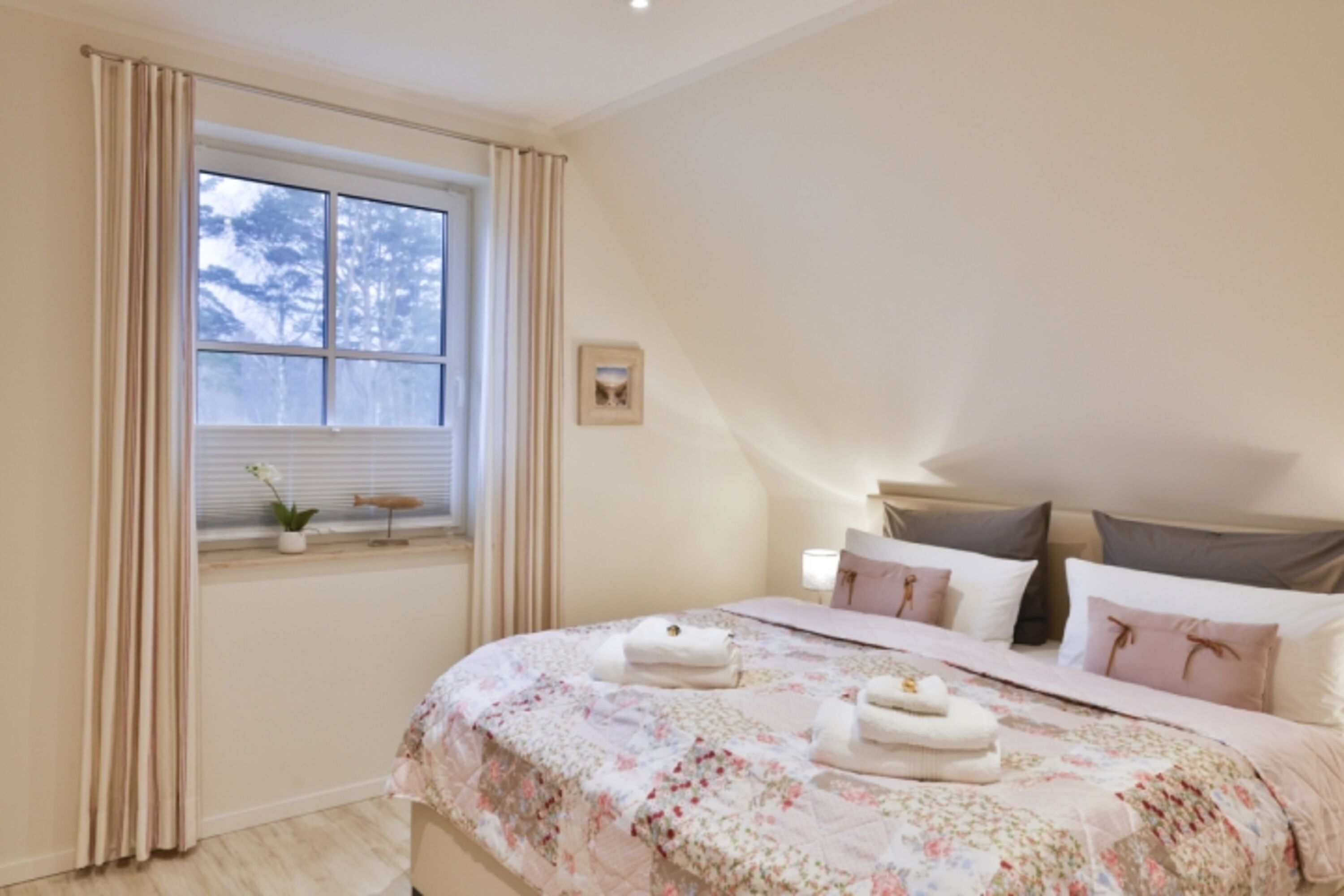 Schlafzimmer 2