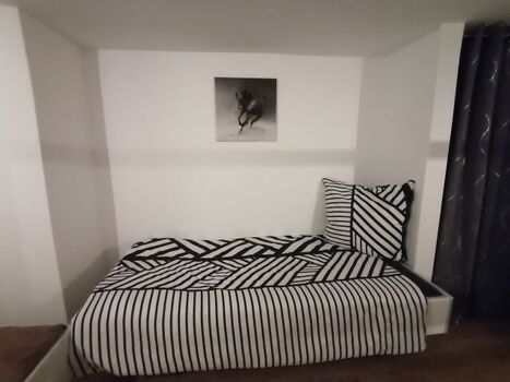 Schlafzimmer 2