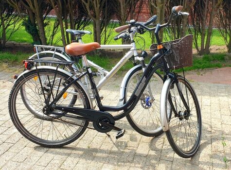 Fahrräder zur Benutzung