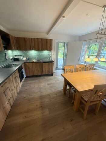 Küche mit Essbereich