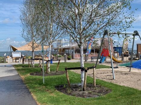 Spielplatz in der Parkanlage