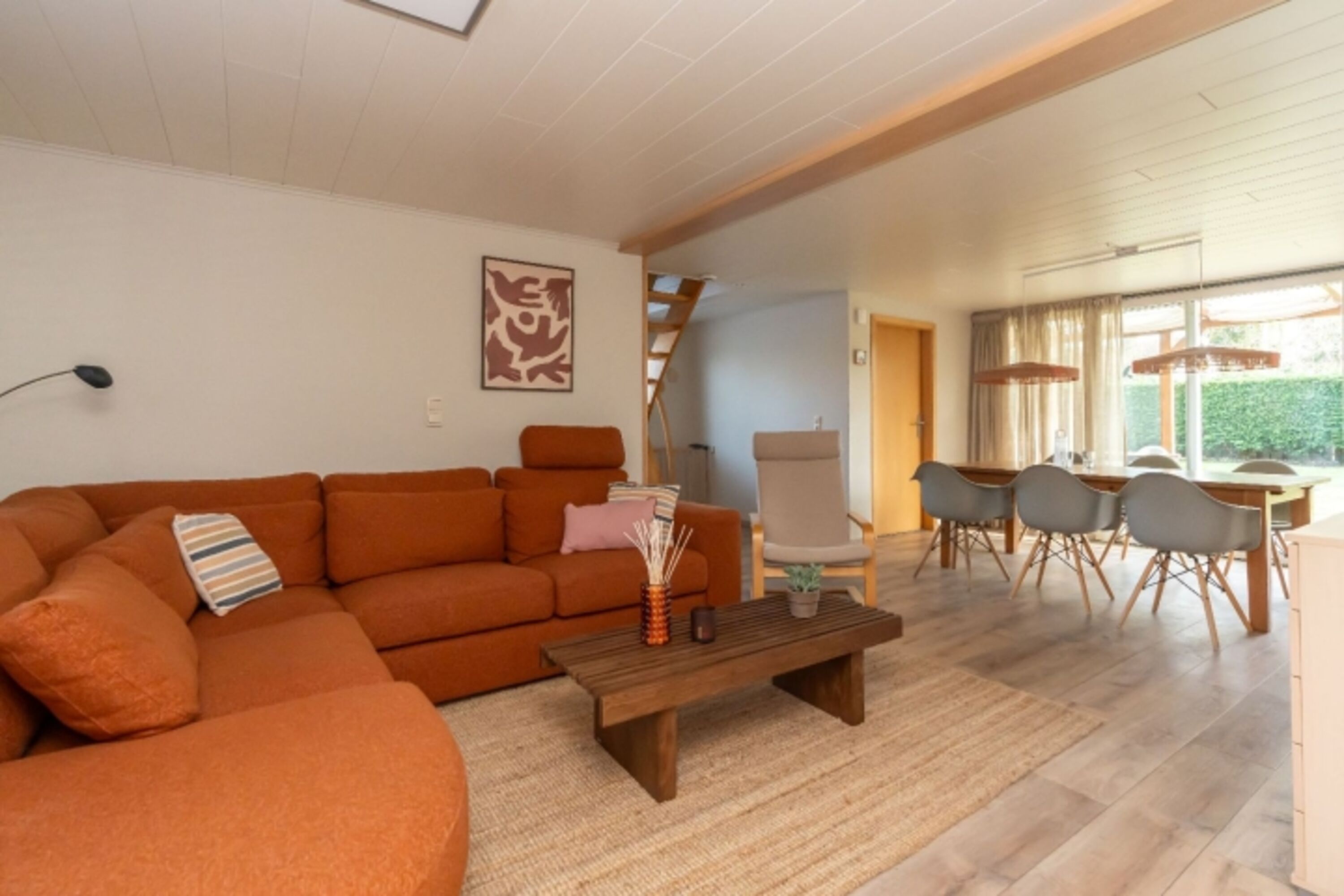 Das gemütlich eingerichtete Wohnzimmer