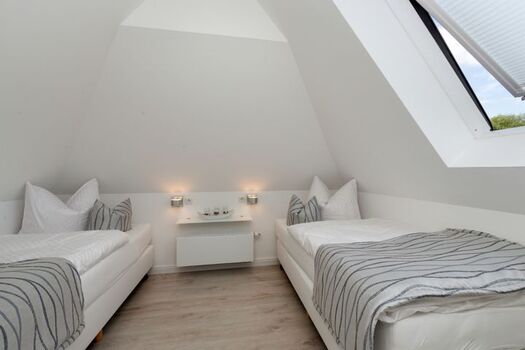 3. Schlafzimmer im DG