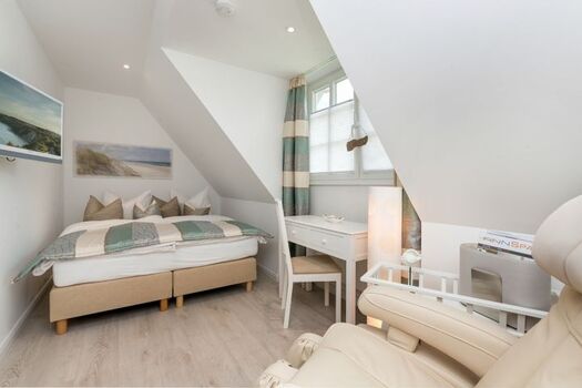 2. Schlafzimmer im 1. OG