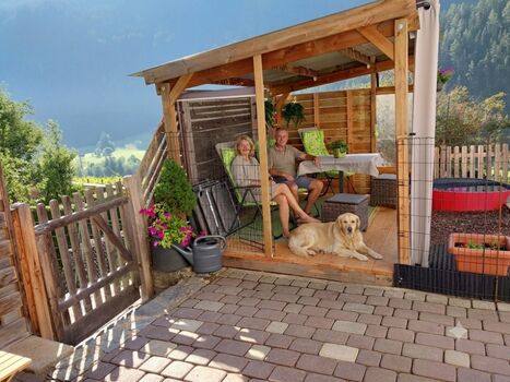Pergola im Eingangsbereich der Wohnung