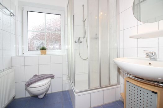 Ferienhaus BUH 83 Duschbad